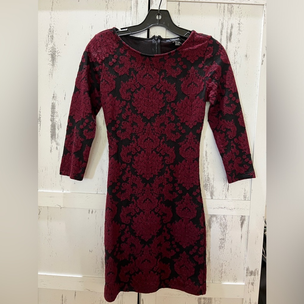 Forever 21 burgundy and black color mix dress